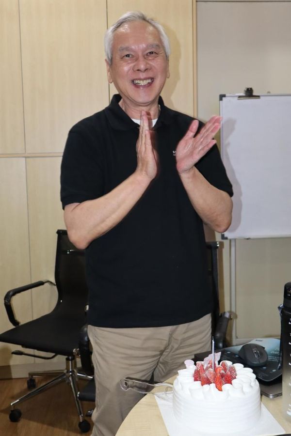 Author of the author who wrote People Behind 9 Dots Consulting article